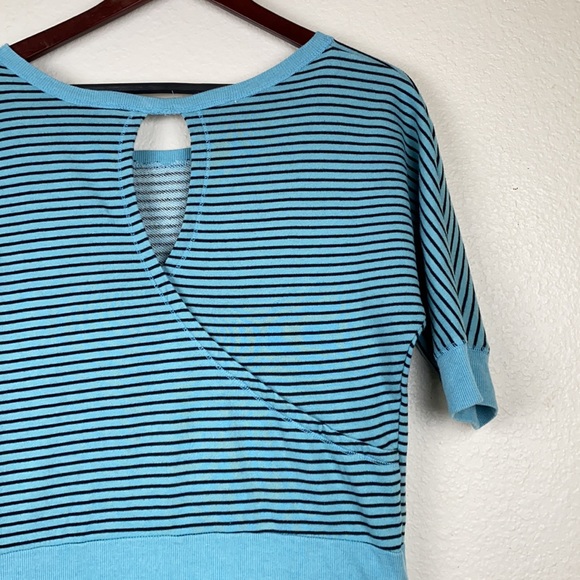 Jessica Simpson Active 80’s retro Sweatshirt Dress - Picture 7 of 8